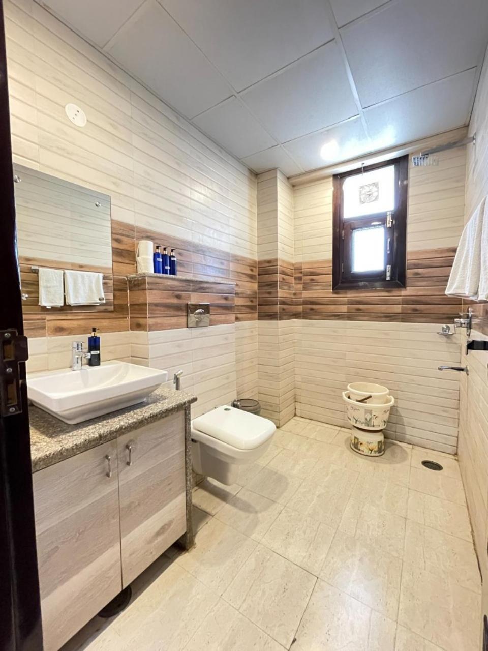 Bedchambers Serviced Apartments, Sector 38 Gurgáon Exteriér fotografie